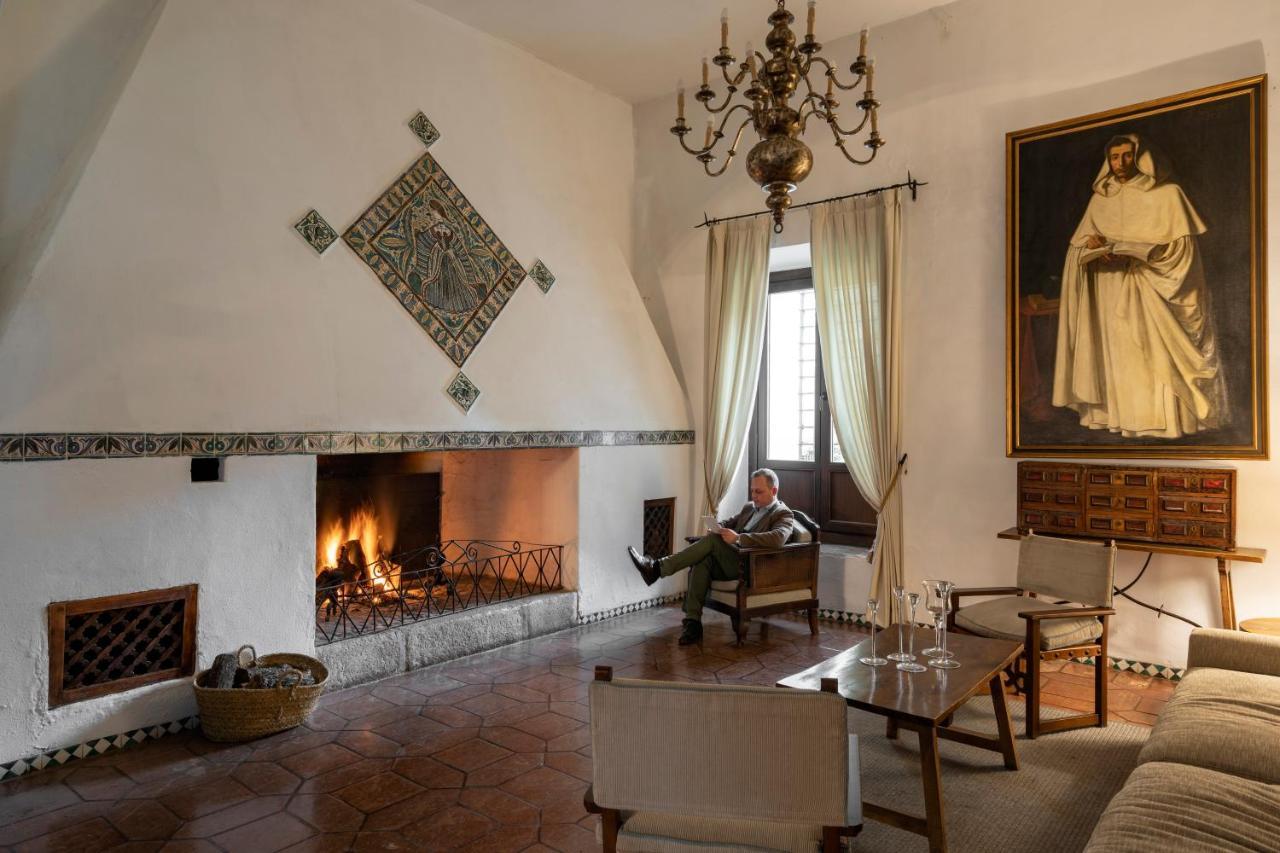 Parador de Guadalupe Guadalupe  Bagian luar foto