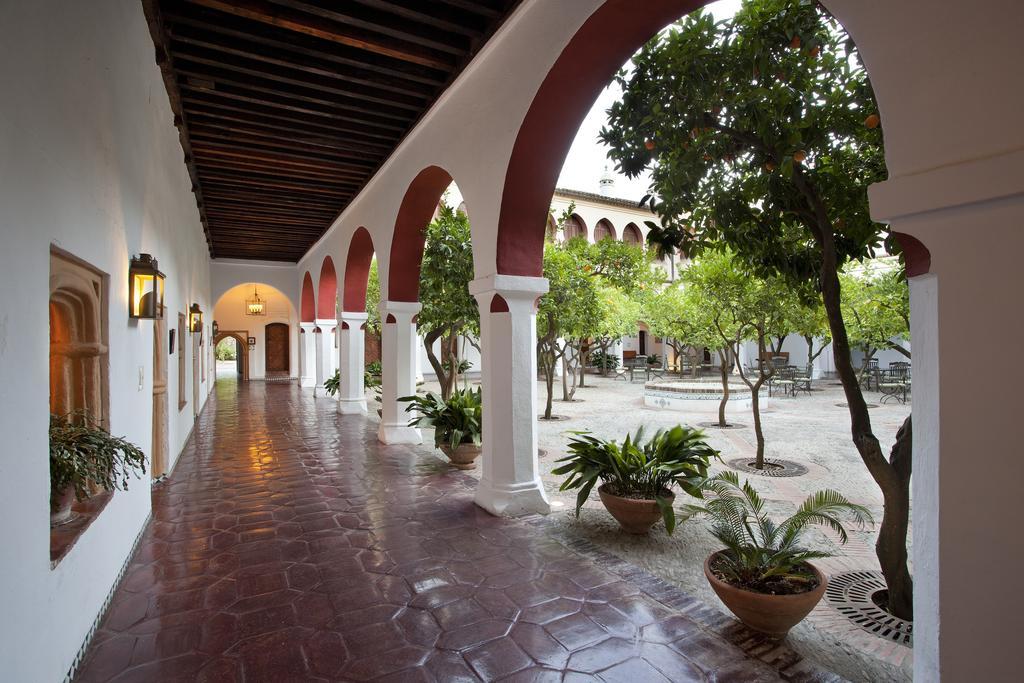 Parador de Guadalupe Guadalupe  Bagian luar foto